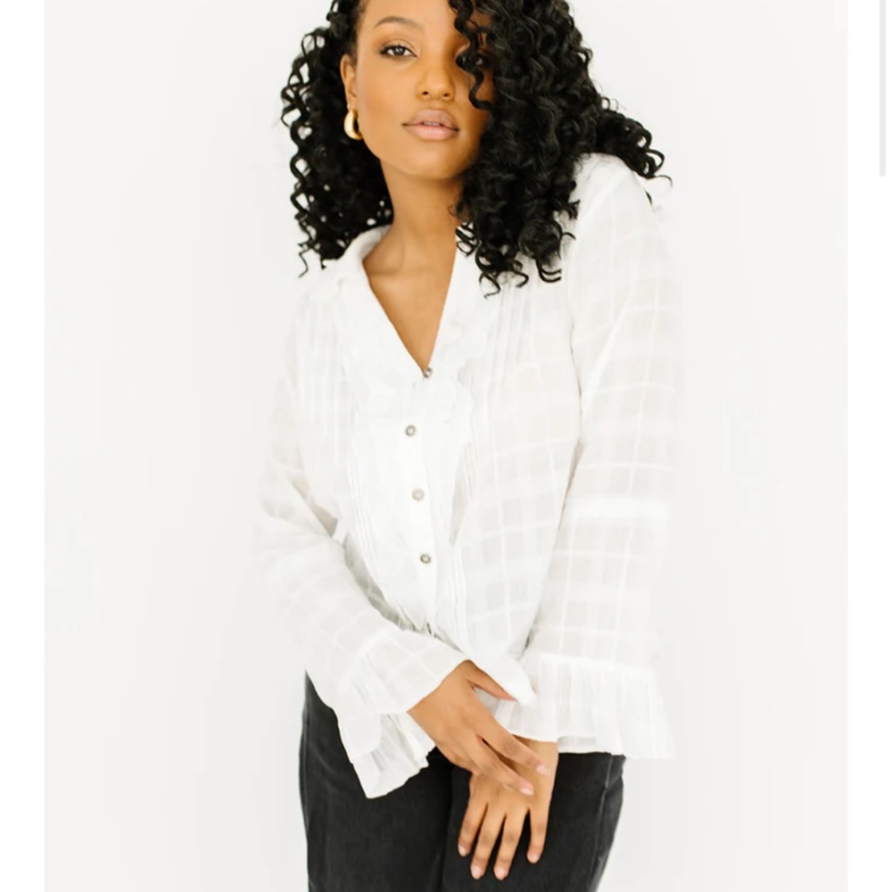 Shop Neighbor Blouse